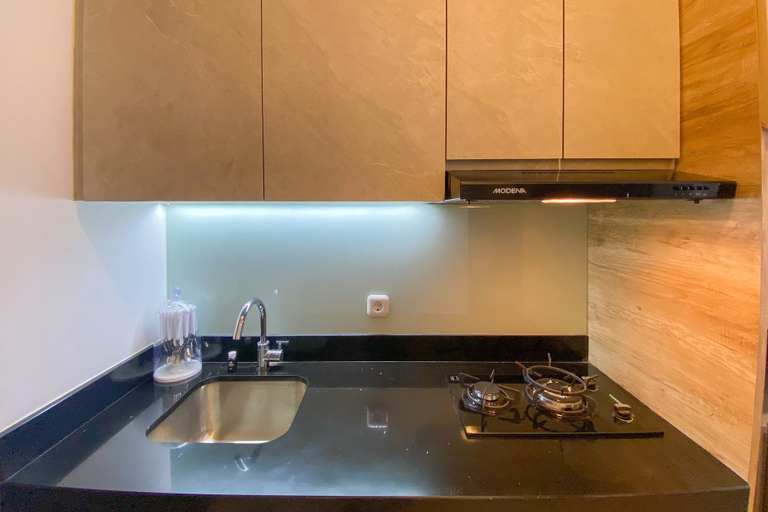 Private kitchen 5, Restful And Comfortable Studio At Ciputra World 2 Apartment, South Jakarta