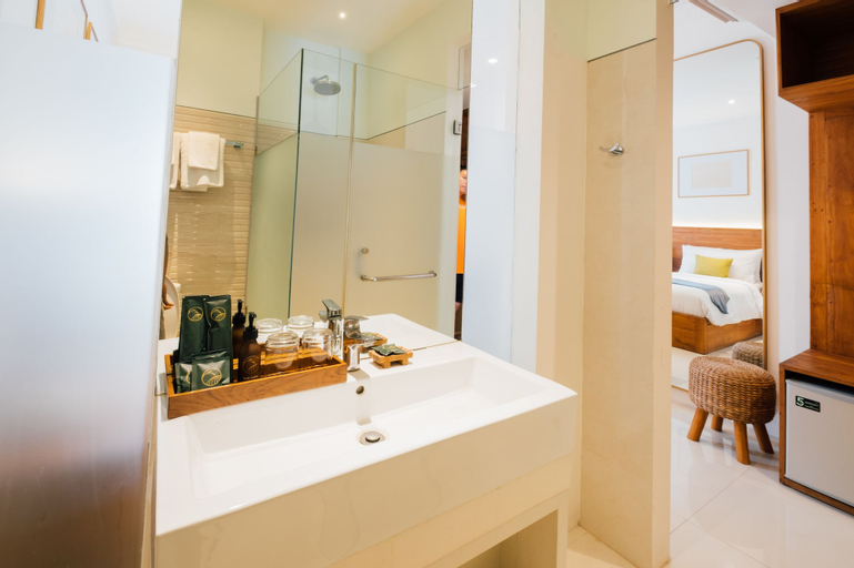 Bathroom 17