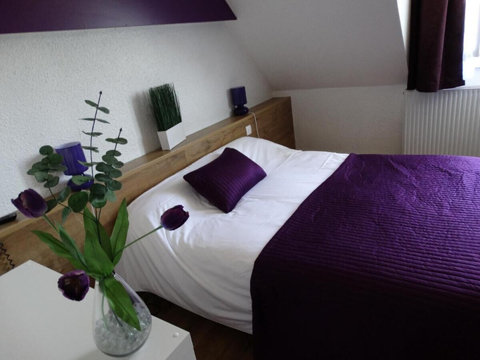 Bedroom 3, Le Relais de la Sans Fond, Côte-d'Or