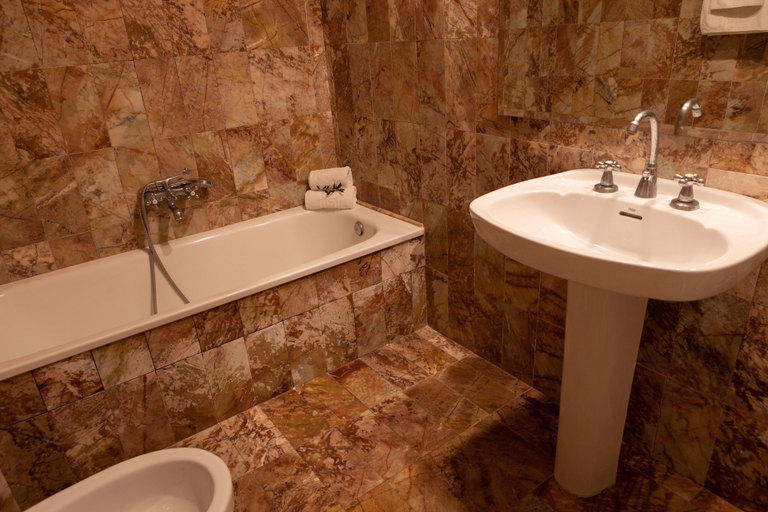 Bathroom 5, Roger de Flor by Seleqtta Hotels, Girona