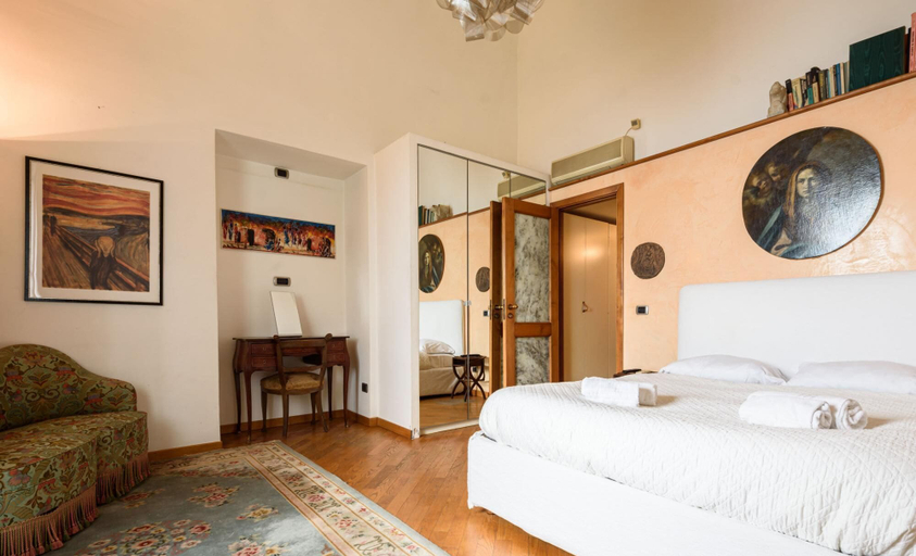 Living area 5, Via Posillipo 335 in Naples, Napoli
