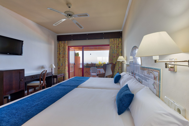 Bedroom 3, Ibersol Almuñecar Beach & Spa, Granada