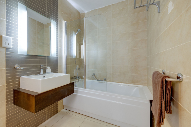 Bathroom 3, Sliema Tigne Suites