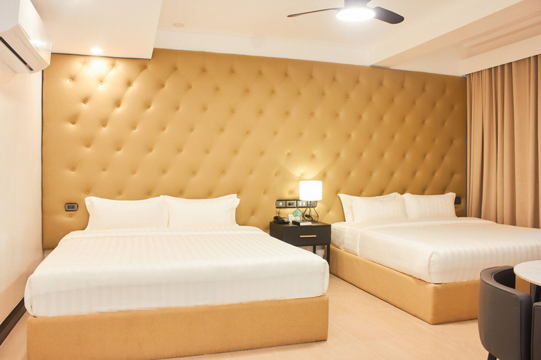 Bedroom 3, The Blu Hotel, Tabaco City
