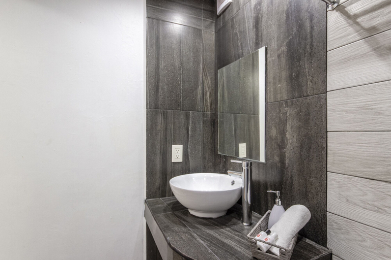 Bathroom 3, Hotel La Colección, Universidad de Guanajuato, Centro, Guanajuato