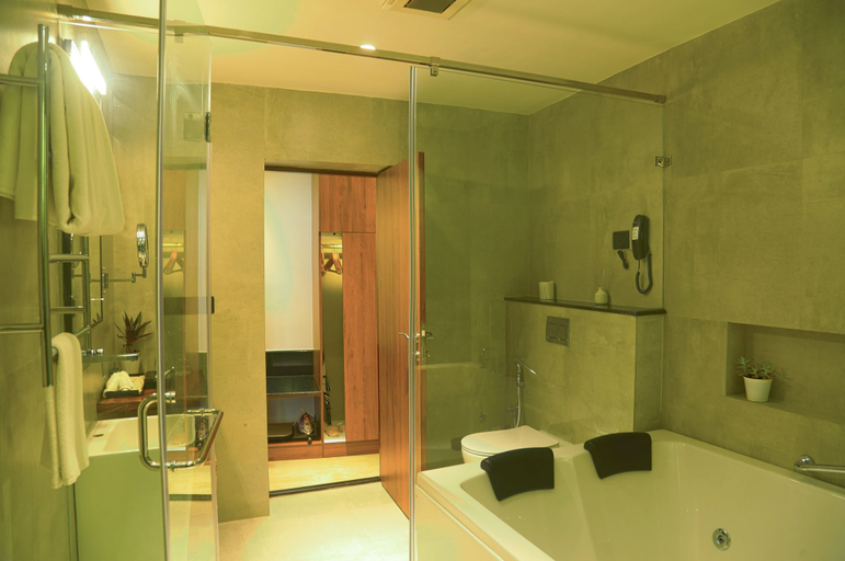 Bathroom 5, Great trails yercaud by GRT Hotels, Salem