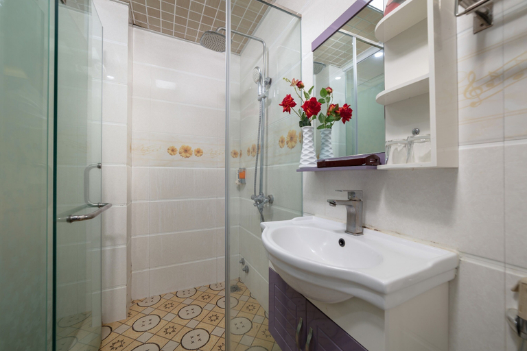 Bathroom 3, My Moon Hotel, Hoàn Kiếm