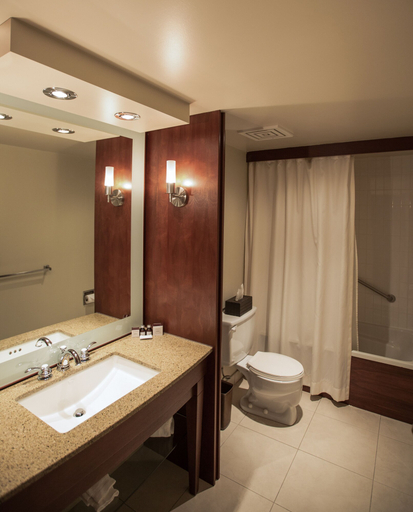 Bathroom 5, Hotel Le Bonne Entente, Communauté-Urbaine-de-Québec