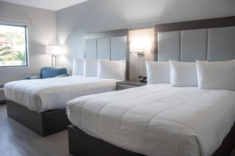 Bedroom 3, Admiral's Inn on Tybee Island, Chatham