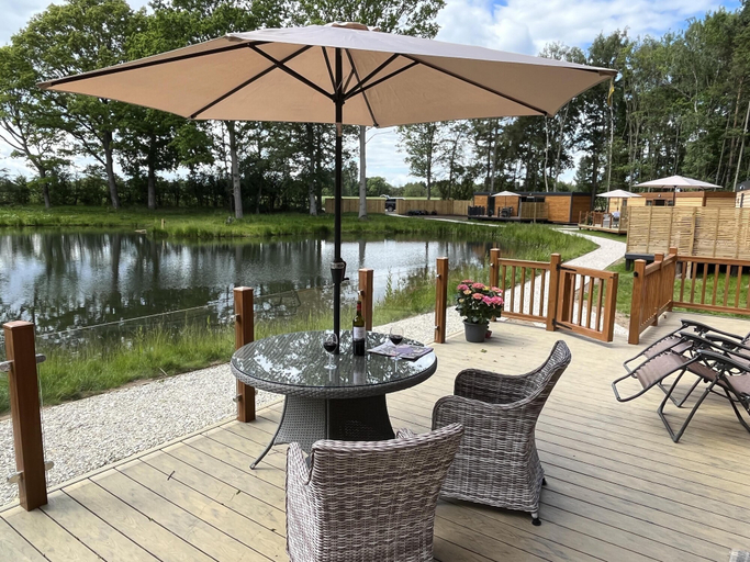 Others 5, Pine Boutique Lodge With hot tub for Couples & dog, East Riding of Yorkshire