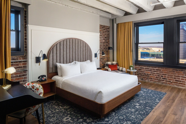 Bedroom 12