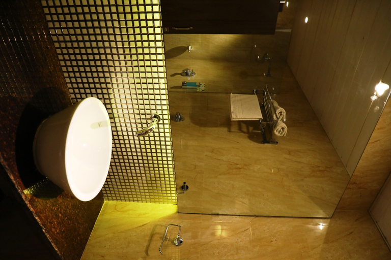 Bathroom 5, Silver Paradise, Thane