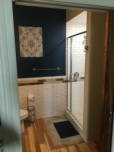 Bathroom 3, Cambridge Inn on Main, Dane