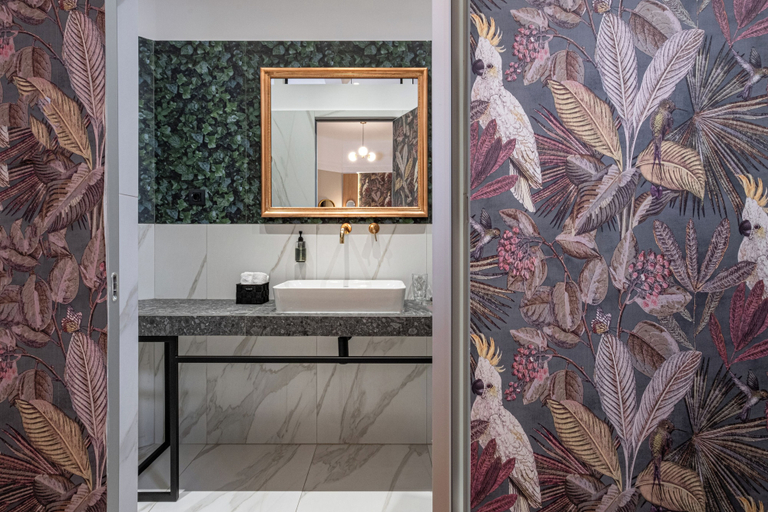Bathroom 5, Belle epoque suites, Attica