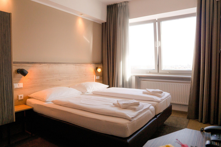 Bedroom 4, HotelSportforum, Rostock