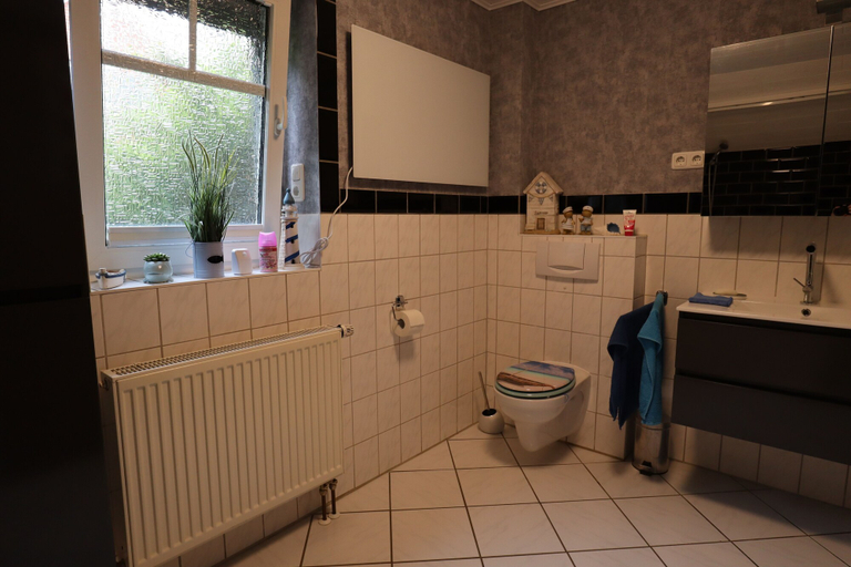 Bathroom 3, Haus Flieder, Aurich