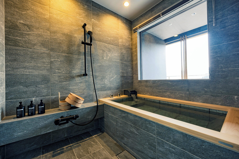 Bathroom 4, URARI TAKEO GARDEN TERRACE SPA RESORTS, Takeo