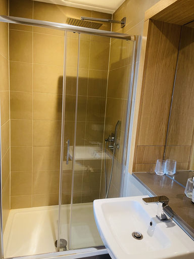 Bathroom 3, Penthouse, London