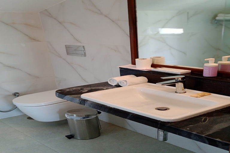 Bathroom 4, Beleza By The Beach, South Goa