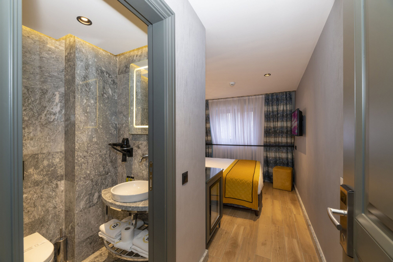 Bathroom 5, Peri Hotel Taksim, Beyoğlu