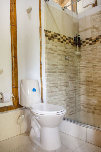 Bathroom 3, ikara Hotel, Villeta