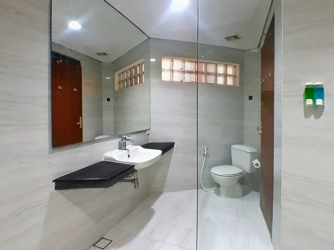 Bathroom 2