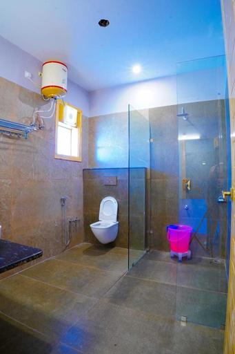 Bathroom 3, The Jungle Book Corbett, Nainital