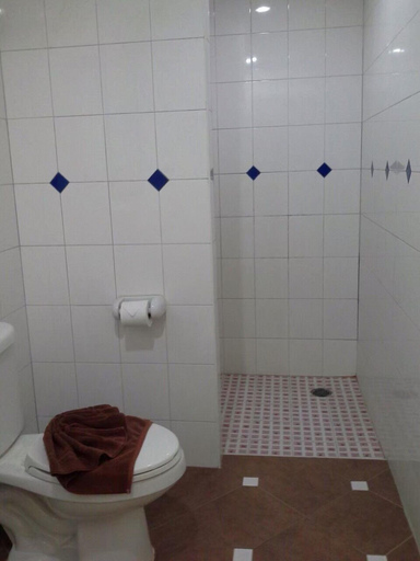 Bathroom, Vech guesthouse2, Phuket Island