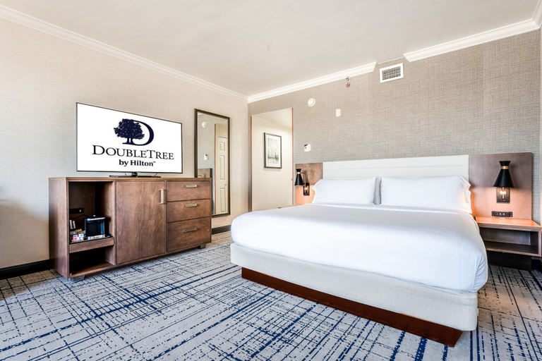 Bedroom 4, DoubleTree by Hilton South Charlotte Tyvola, Mecklenburg