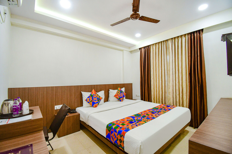 Fabhotel Kzar Select, Kolkata