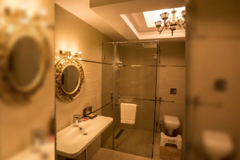 Bathroom 3, Hotel Blue Waves, South Andaman