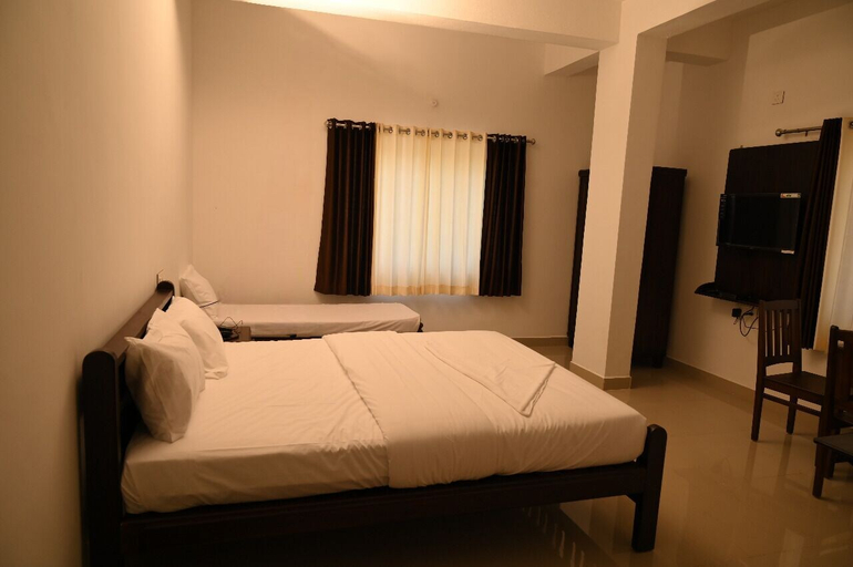 Bedroom 4, Hotel Blue Rays, Udupi