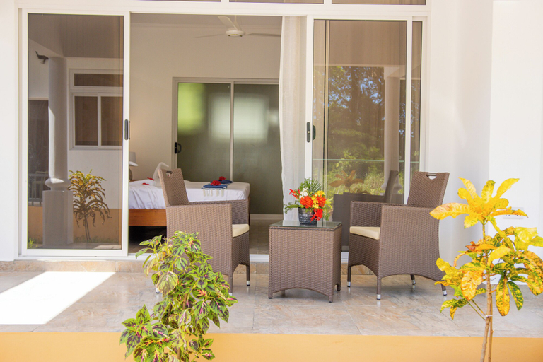 Others 4, Macmillan's Holiday Villas