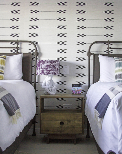 Bedroom 2, Hotel Dylan, Ulster