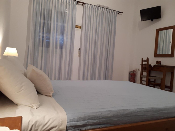 Bedroom 5, Paradisos Oia, South Aegean