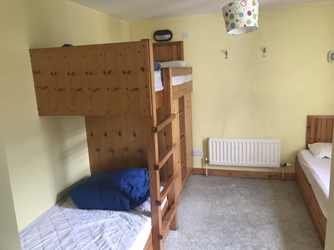 Bedroom 3, Bushmills Hostel, Causeway Coast and Glens