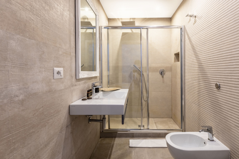 Bathroom 5, Spagna Art & Suites - Domus Collection, Rome