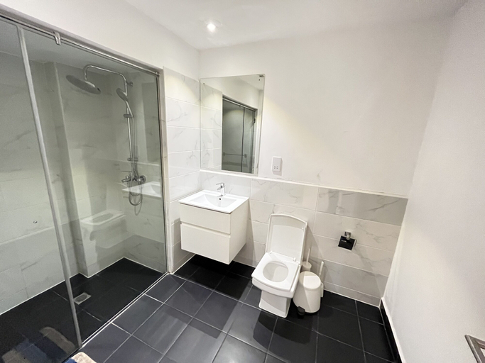 Bathroom 5, Unique Homes by Embassy Gardens, Accra