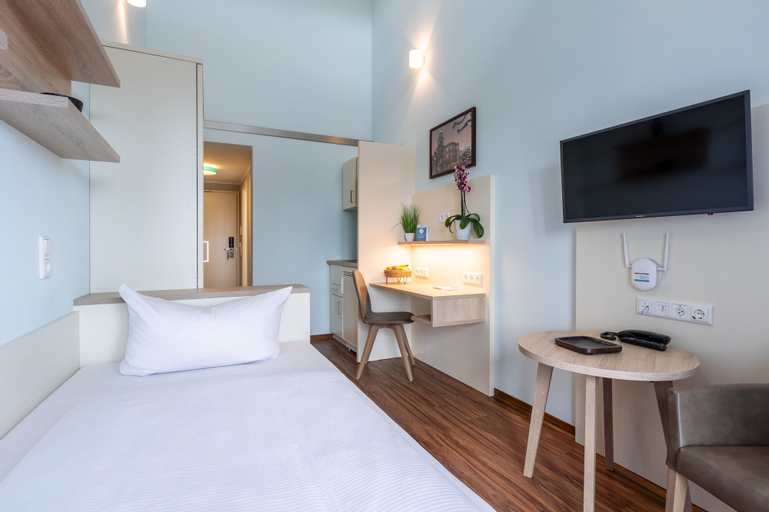 Bedroom 27