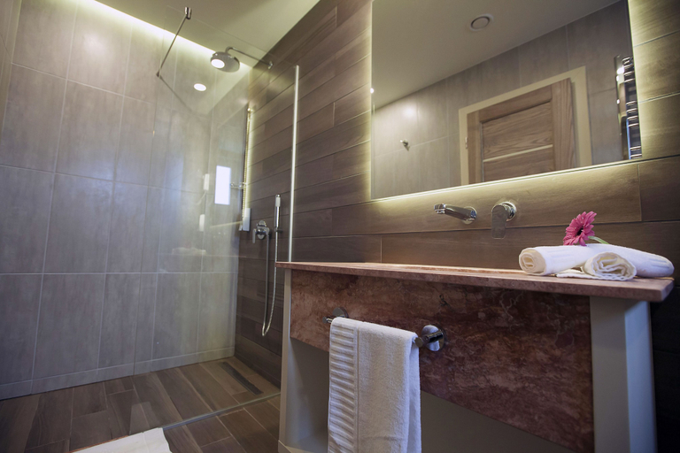 Bathroom 4, Exclusive Hotel & More, Sibiu
