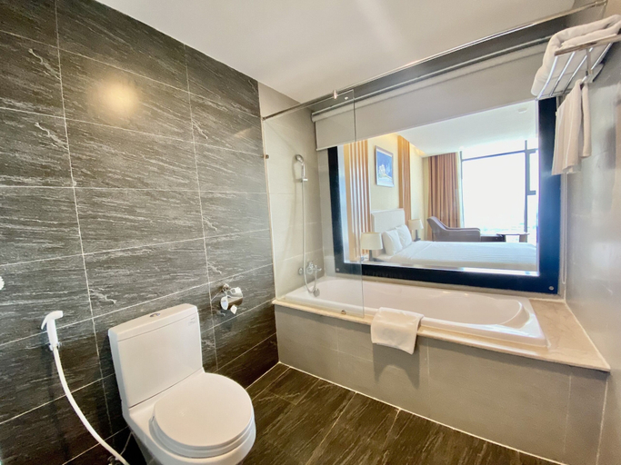 Bathroom 5, Muong Thanh Luxury Buon Ma Thuot, Buon Ma Thuot