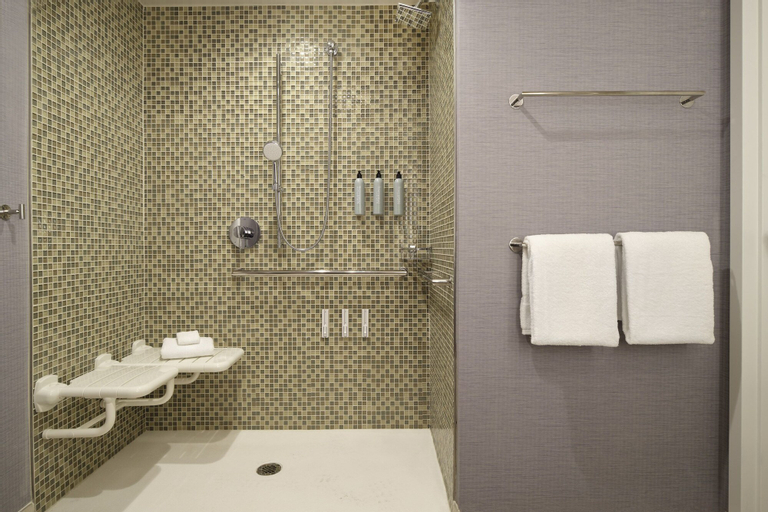 Bathroom 28