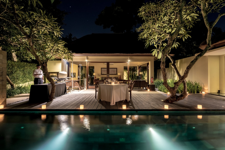 Swimming Pool 24