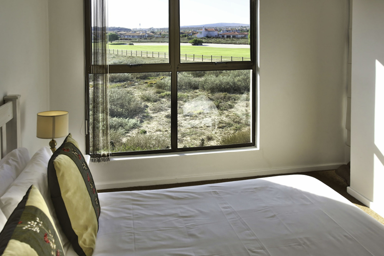 Bedroom 2, Mulligan, Langebaan 10-sleeper, West Coast