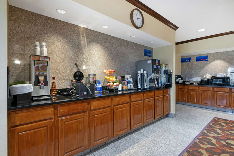 Food & Drinks 5, Best Western Laramie Inn & Suites, Albany