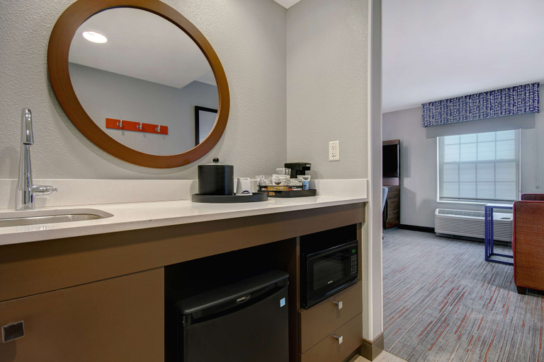Others 5, Hampton Inn & Suites Yonkers, Westchester