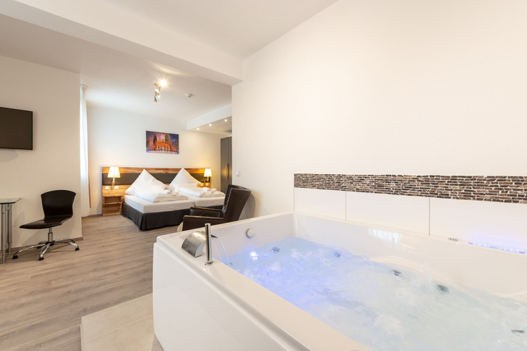 Bathroom 5, Hotel in Laisen, Reutlingen