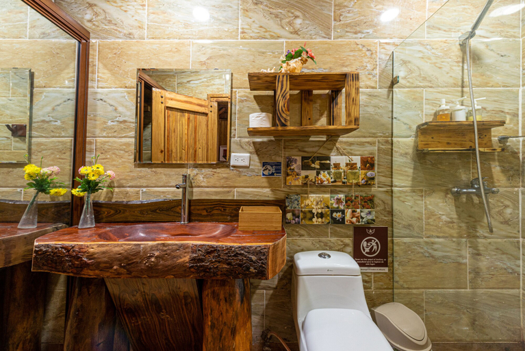 Bathroom 4, Hotel Vista de Aguilas Ecolodge, Pedernales