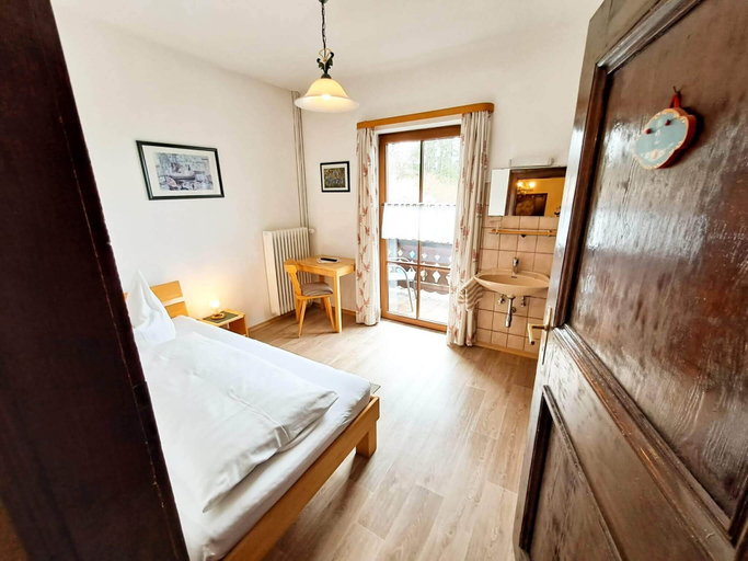 Bedroom 2, Pension Gasthof Etzerschlössl, Berchtesgadener Land