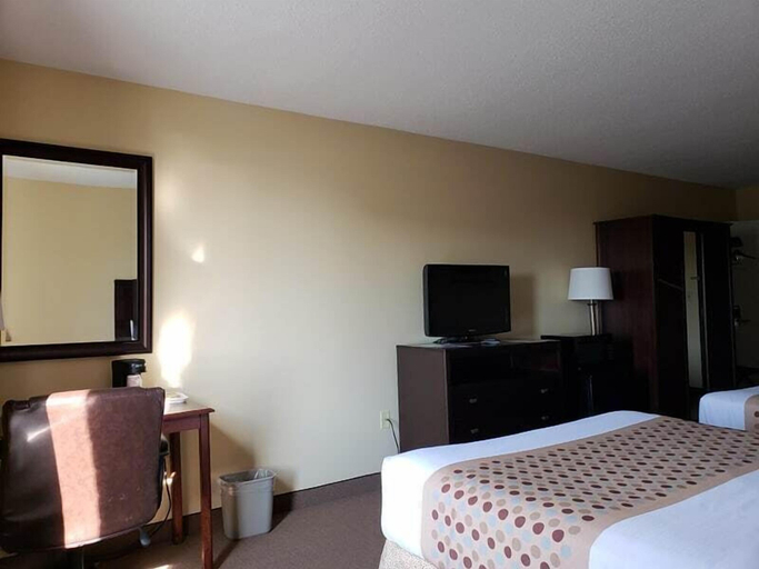 Bedroom 2, River Edge Inn, Westmoreland